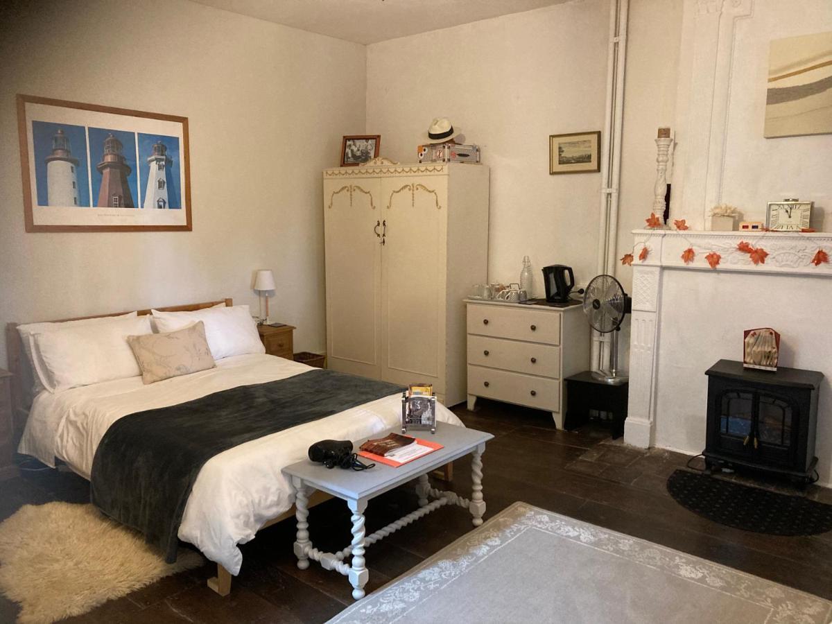 7 Dagnaud De La Tude Our Family Farmhouse Style Home With En-Suite Montboyer Exterior foto